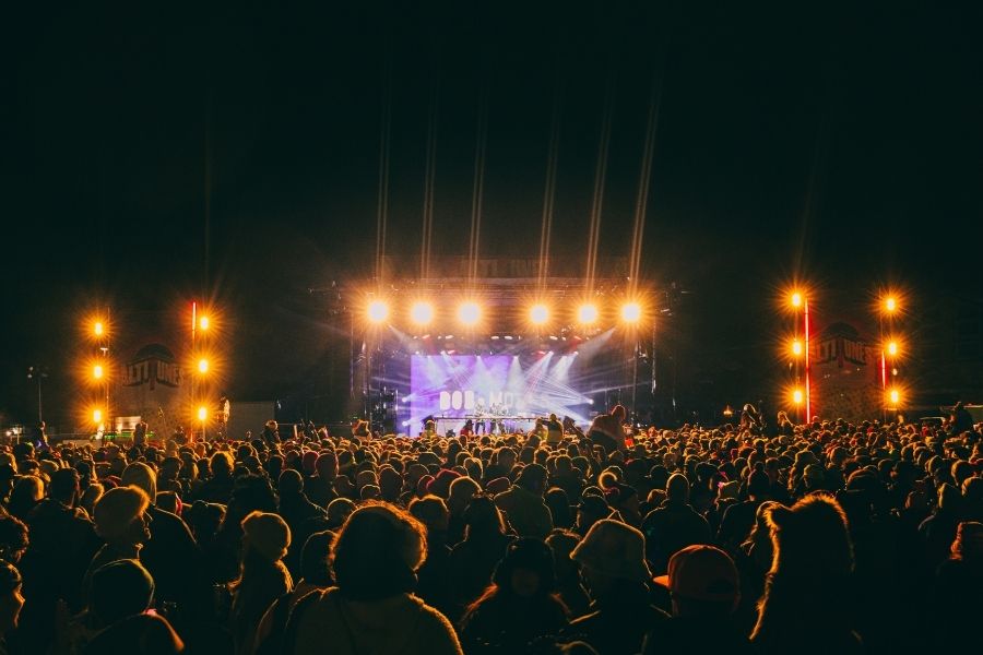 Crowd at a large music festival.