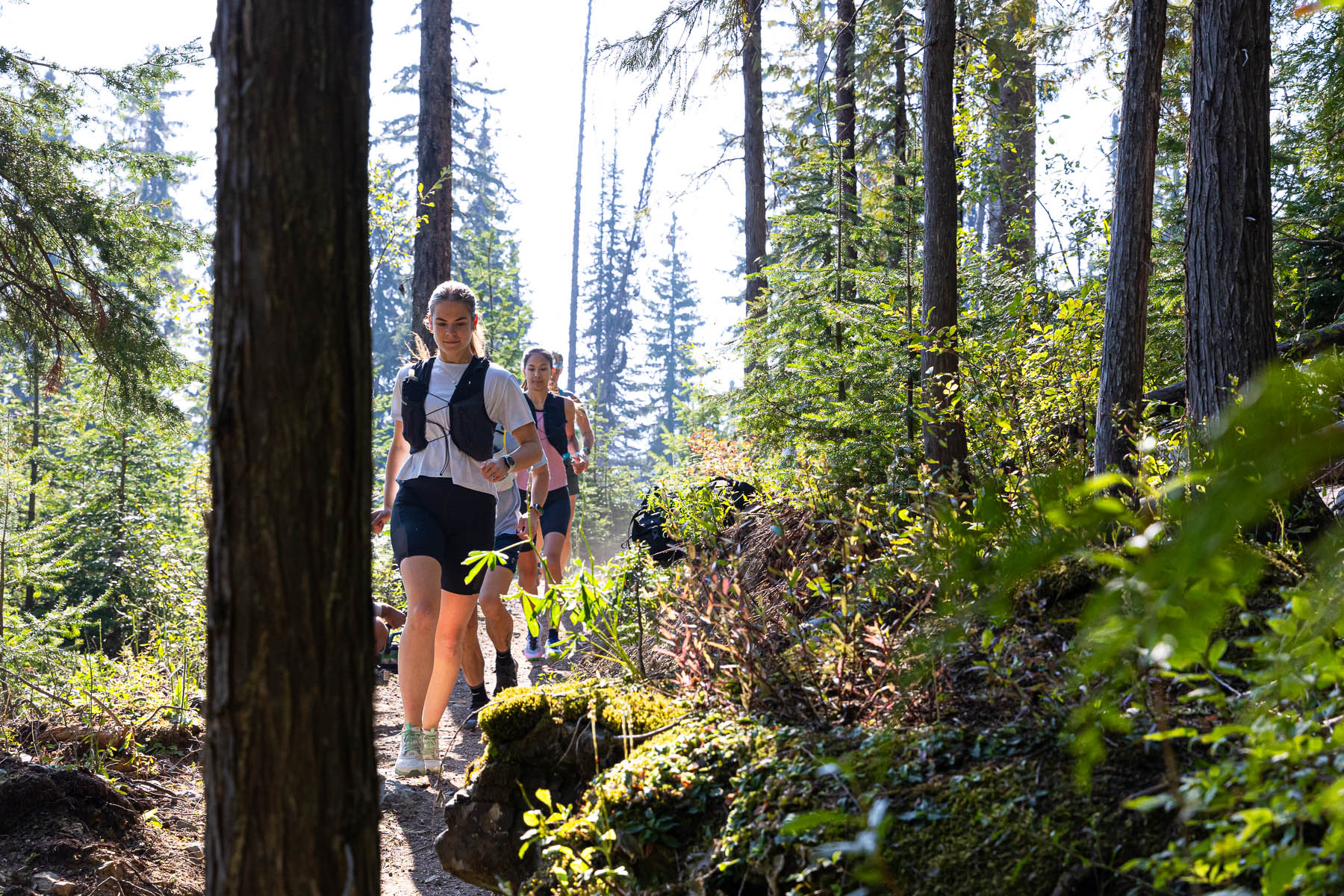 trail runners descending