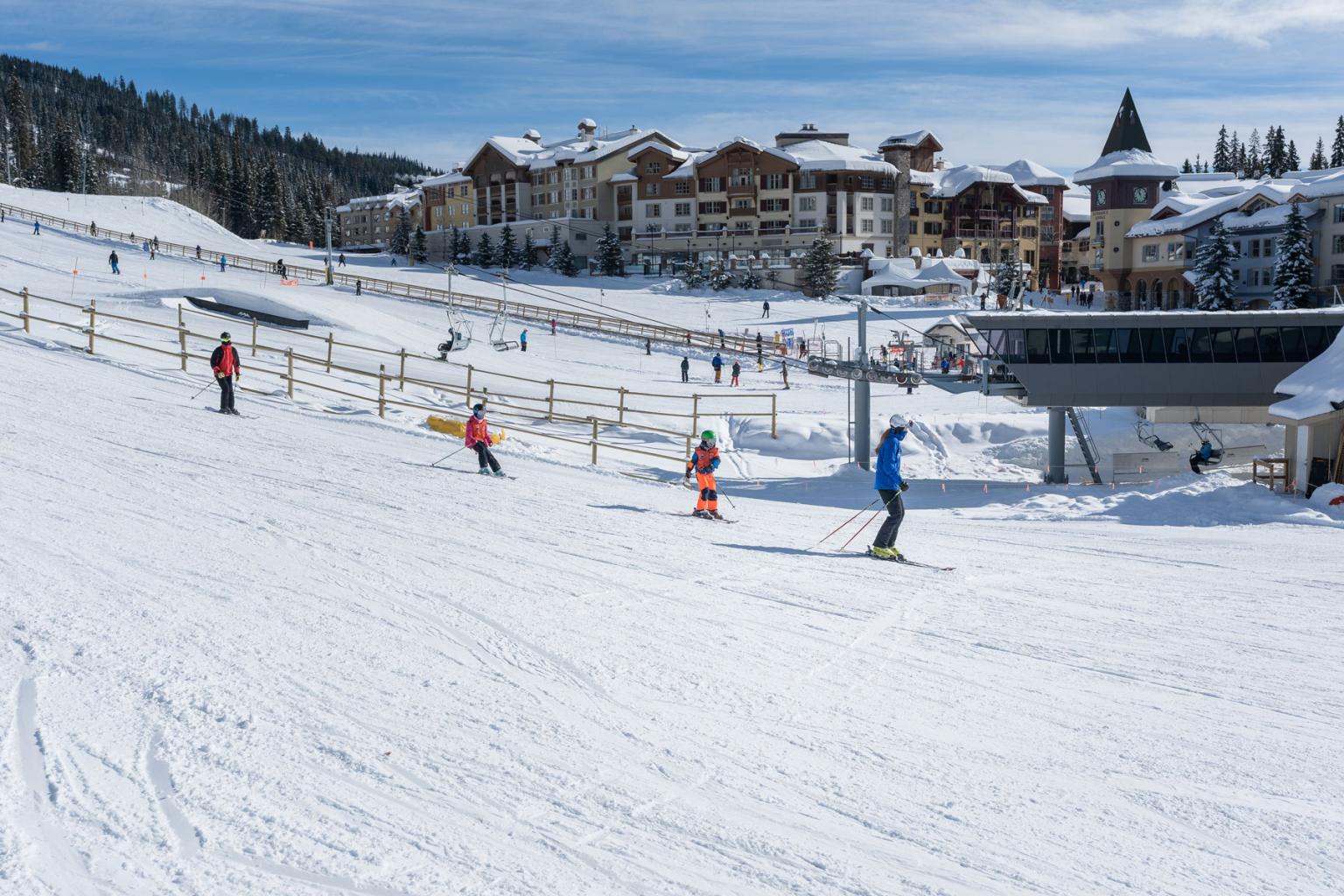 Kids on the slopes with an instructor