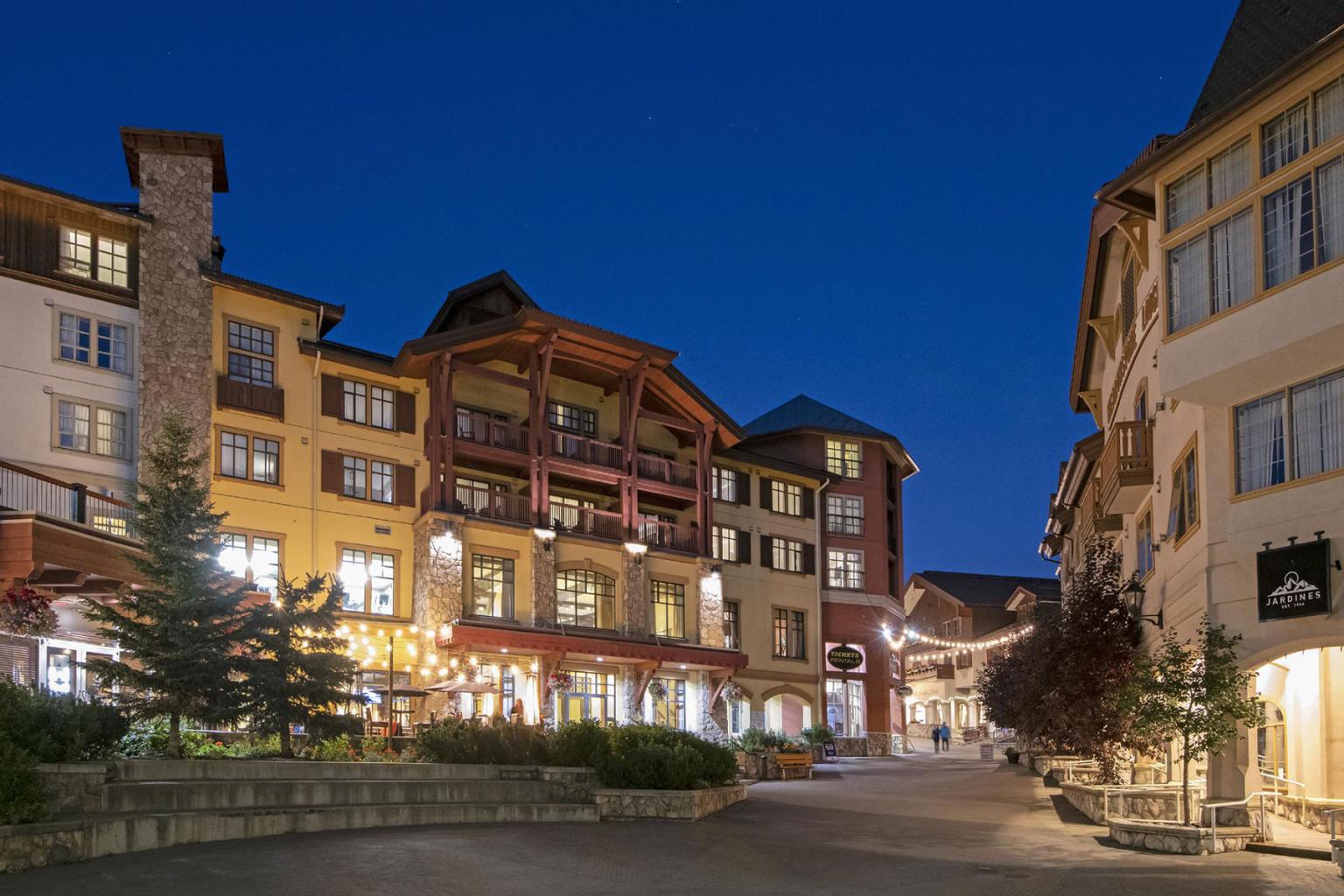 Sun Peaks Grand Hotel exterior