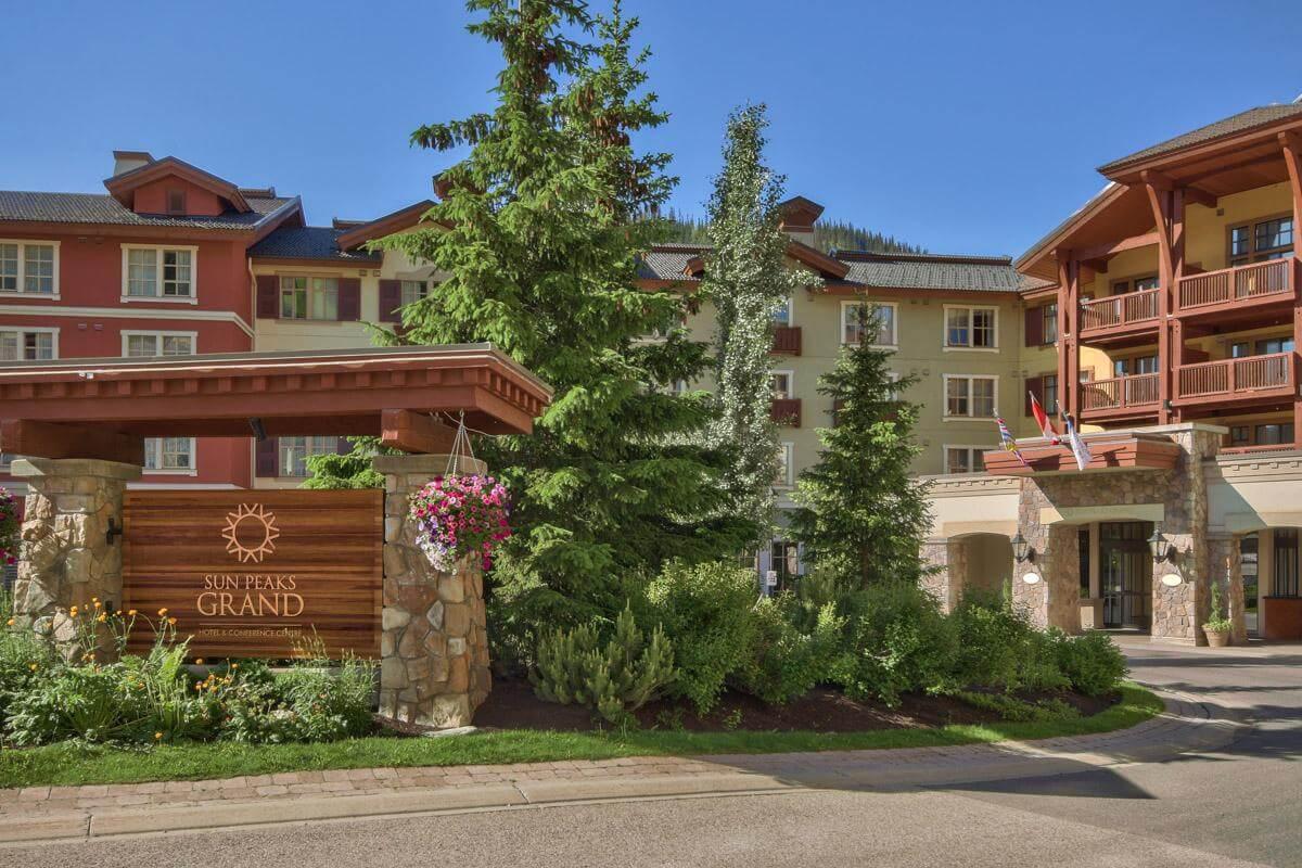 Sun Peaks Grand Golf & Stay