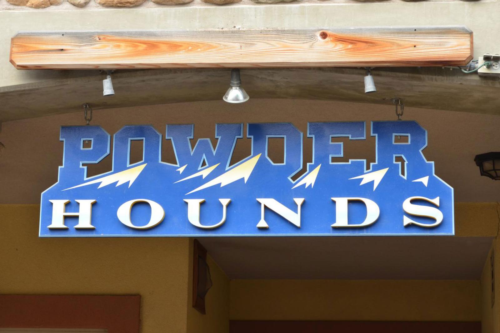 Powder Hounds Sun Peaks Resort