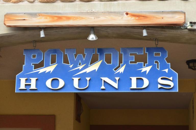 Powder Hounds Sun Peaks Resort