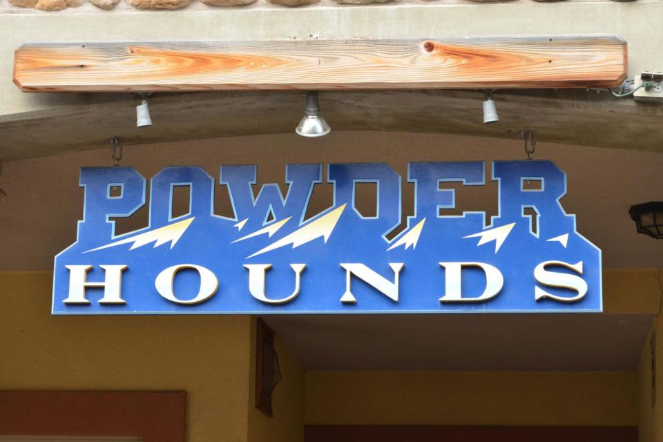 Powder Hounds Sun Peaks Resort